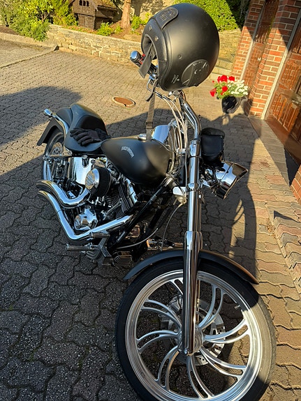 Harley-Davidson FXSTD 24 of 28