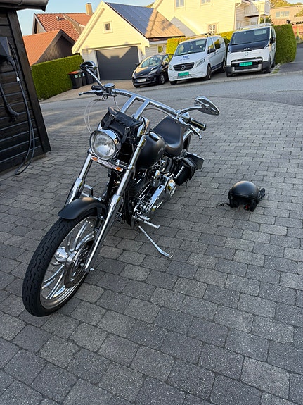 Harley-Davidson FXSTD 26 of 28