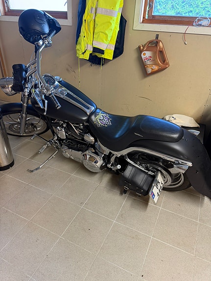 Harley-Davidson FXSTD 21 of 28