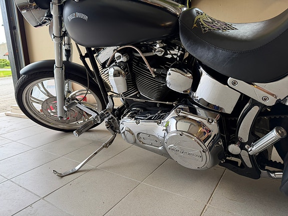 Harley-Davidson FXSTD 15 of 28