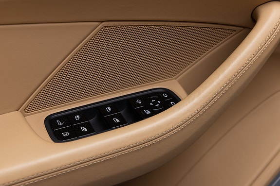 Porsche Panamera 17 of 30