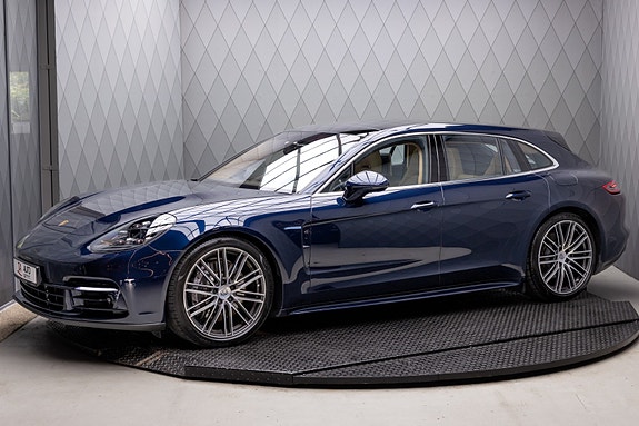 Porsche Panamera 2 of 30