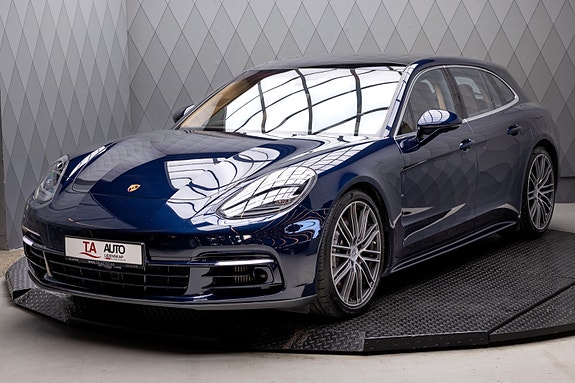 Porsche Panamera 3 of 30