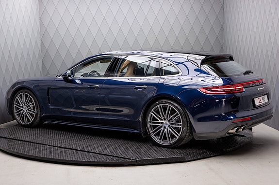 Porsche Panamera 8 of 30