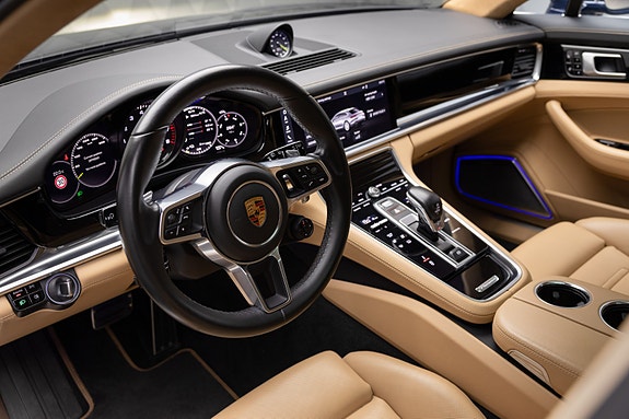 Porsche Panamera 22 of 30