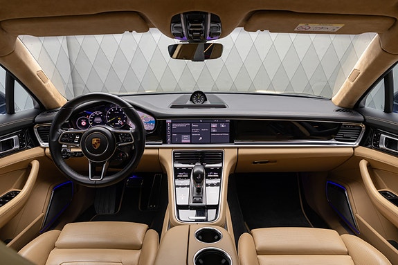 Porsche Panamera 15 of 30