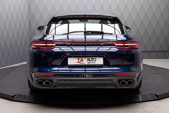 Porsche Panamera 6 of 30