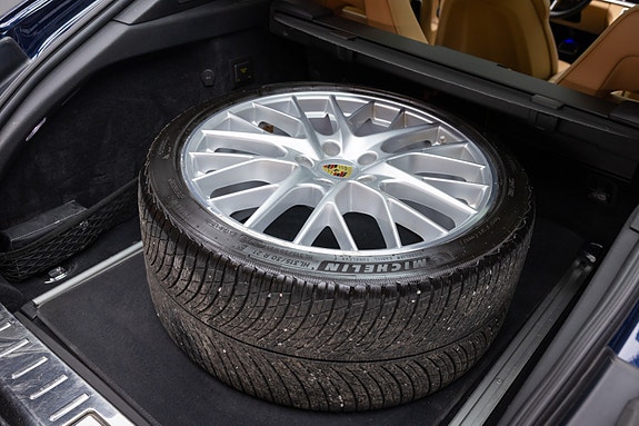 Porsche Panamera 11 of 30