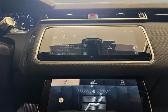 Land Rover Range Rover Velar 14 of 23