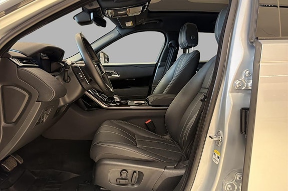 Land Rover Range Rover Velar 22 of 23