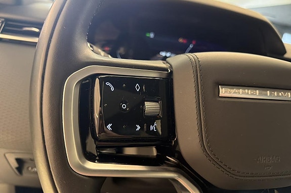 Land Rover Range Rover Velar 10 of 23