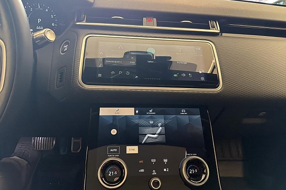 Land Rover Range Rover Velar 15 of 23