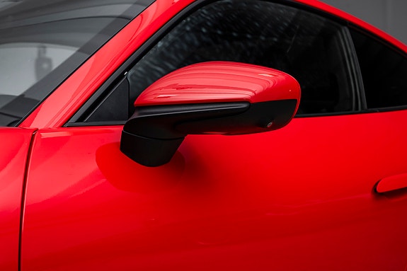 Porsche 911 18 of 30