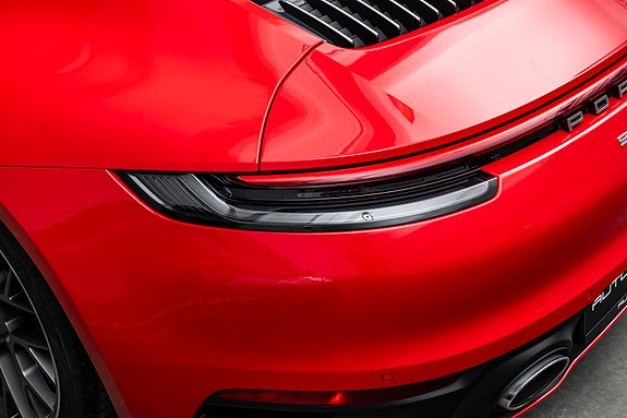 Porsche 911 11 of 30