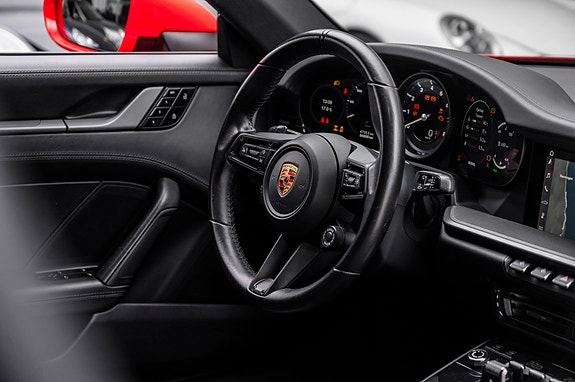 Porsche 911 24 of 30