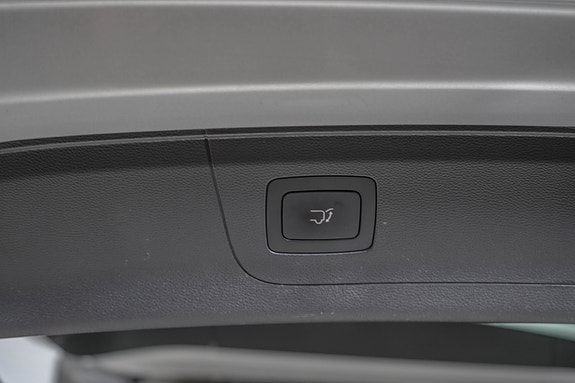 Maxus Euniq 5 9 of 24