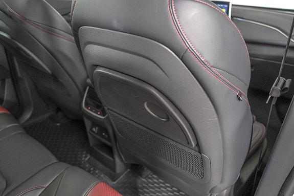 Maxus Euniq 5 10 of 24