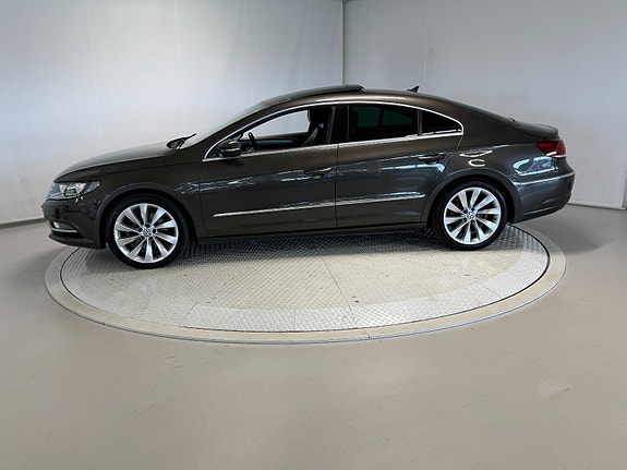 Volkswagen CC 13 of 30