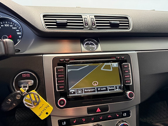 Volkswagen CC 29 of 30