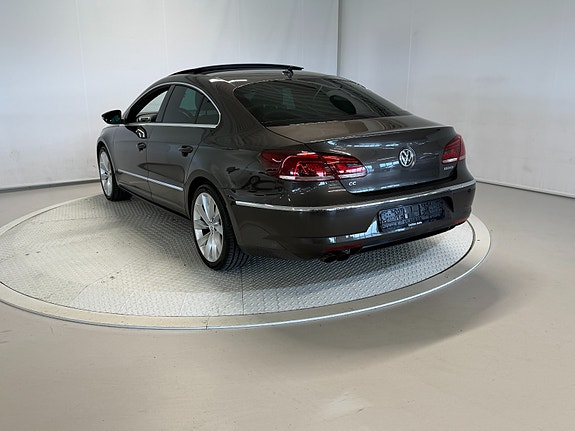 Volkswagen CC 18 of 30