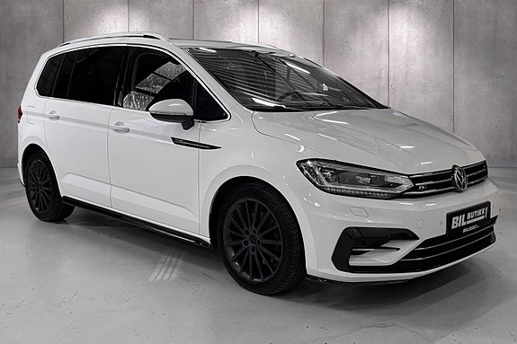 Volkswagen Touran 3 of 30