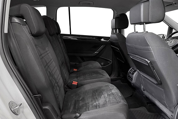 Volkswagen Touran 18 of 30