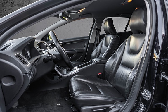 Volvo V60 12 of 27