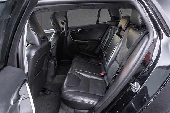 Volvo V60 13 of 27