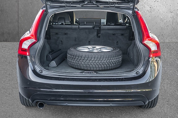 Volvo V60 25 of 27