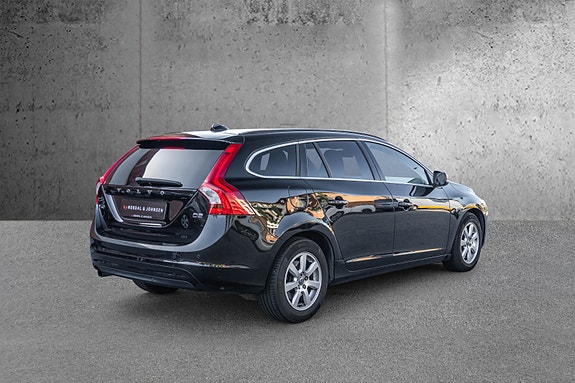 Volvo V60 5 of 27