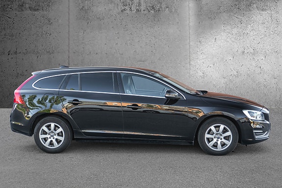 Volvo V60 6 of 27