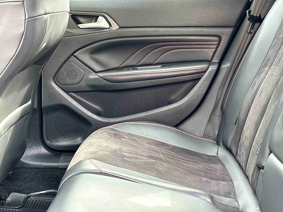 Peugeot 308 19 of 30