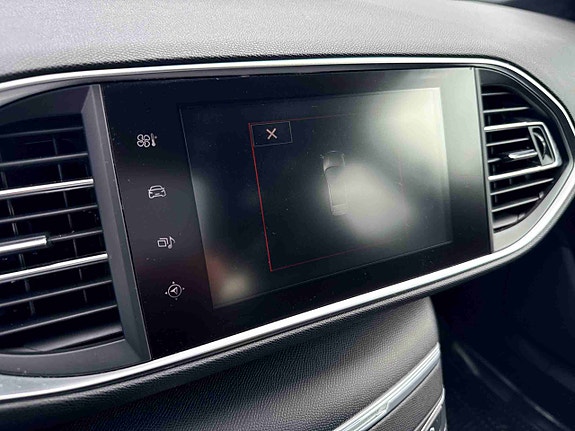 Peugeot 308 26 of 30