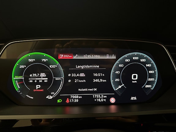 Audi e-tron Sportback 21 of 30