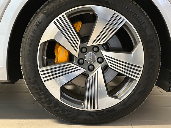 Audi e-tron Sportback 9 of 30