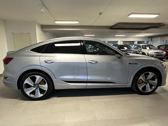 Audi e-tron Sportback 8 of 30
