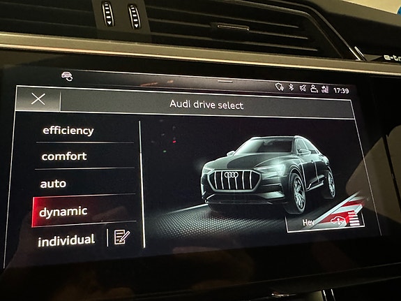 Audi e-tron Sportback 25 of 30