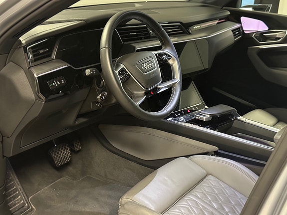 Audi e-tron Sportback 11 of 30