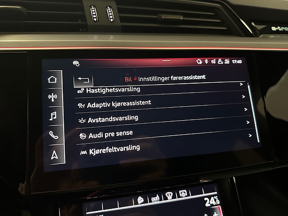 Audi e-tron Sportback 23 of 30