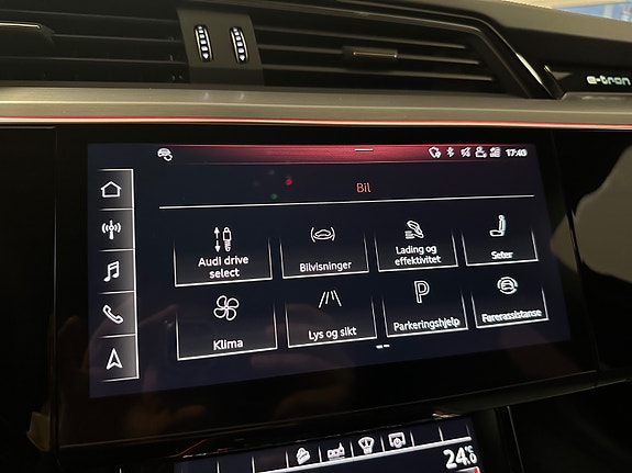 Audi e-tron Sportback 24 of 30