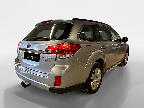 Subaru Outback 7 of 30