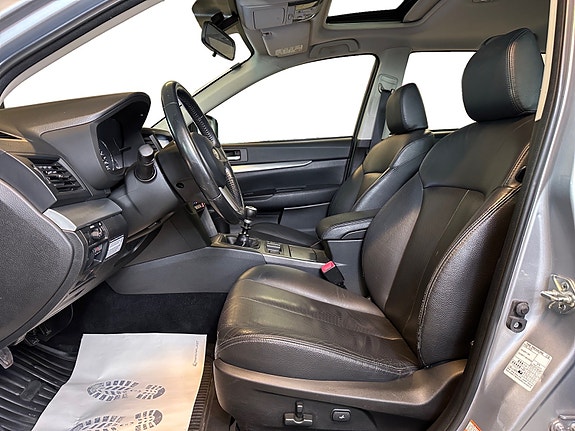 Subaru Outback 8 of 30