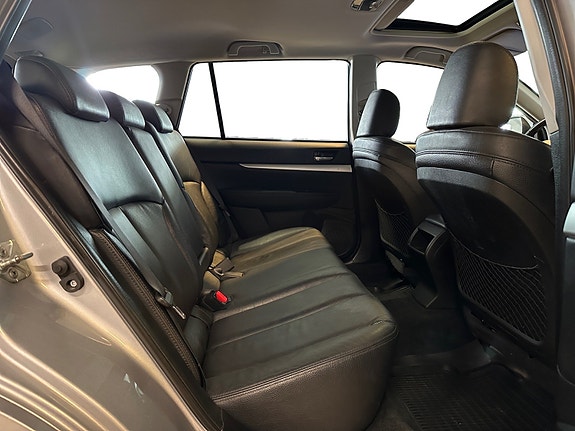 Subaru Outback 11 of 30