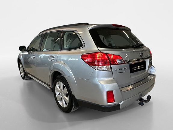Subaru Outback 5 of 30