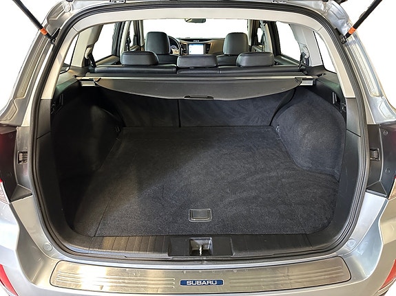 Subaru Outback 13 of 30