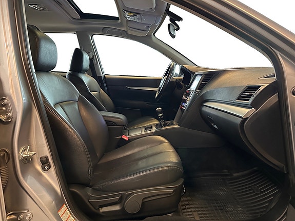 Subaru Outback 10 of 30