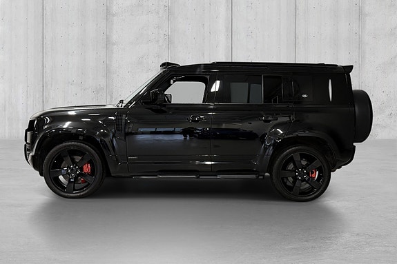 Land Rover Defender 4 of 20
