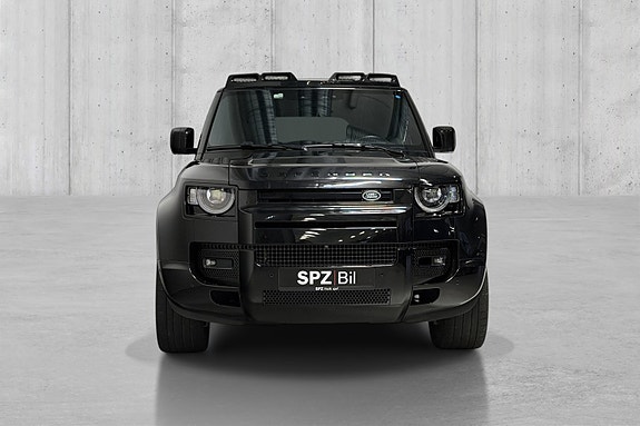 Land Rover Defender 7 of 20