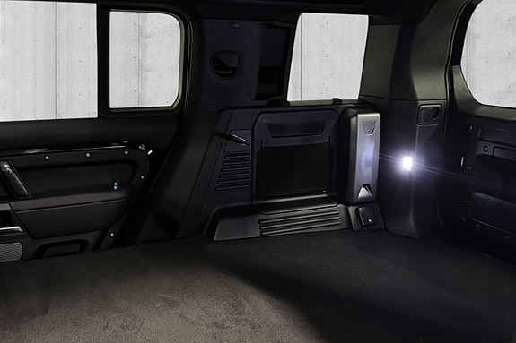 Land Rover Defender 19 of 20