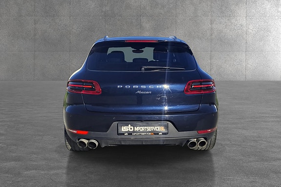 Porsche Macan 5 of 30
